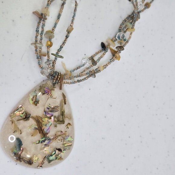 Birch Hill Necklace Set Clip On Earrings Shell Beach Abalone Beaded Multi Strand - Picture 6 of 10